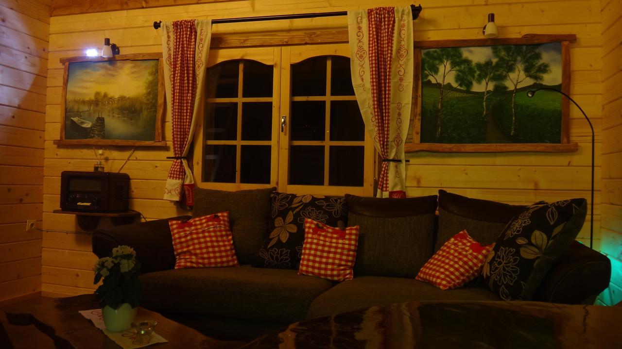 Holzhaus Waldwichtel Am Wald Und See Neuruppin Eksteriør bilde