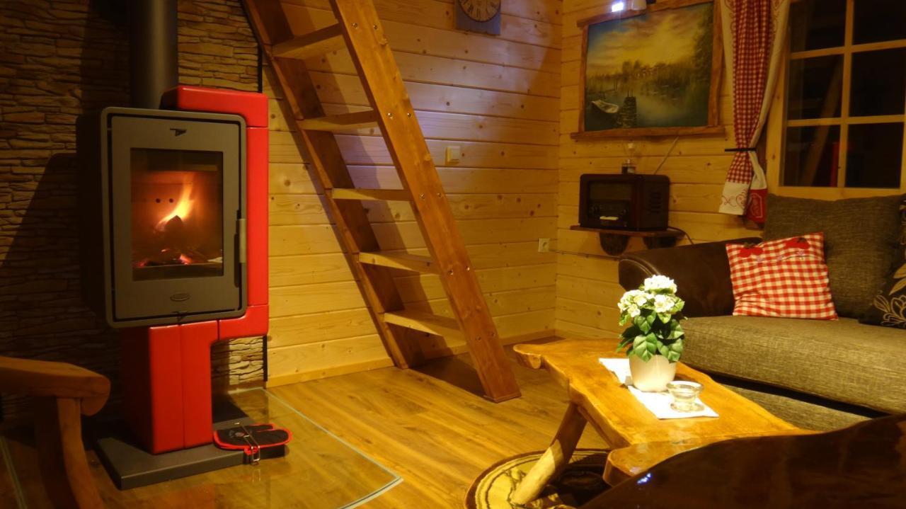 Holzhaus Waldwichtel Am Wald Und See Neuruppin Eksteriør bilde