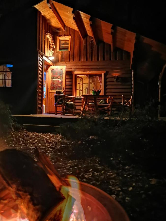 Holzhaus Waldwichtel Am Wald Und See Neuruppin Eksteriør bilde